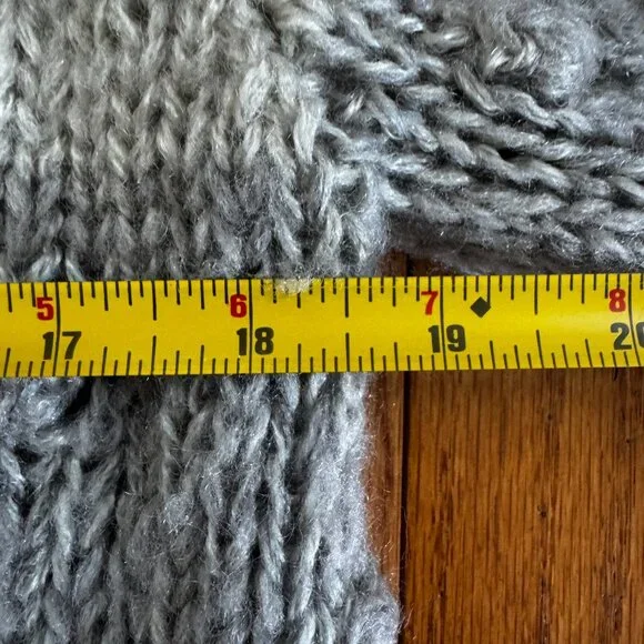 Ombre Bobble Stitch Sweater Medium • Textured Knit Cream Taupe Cozy Pullover - Picture 6 of 8